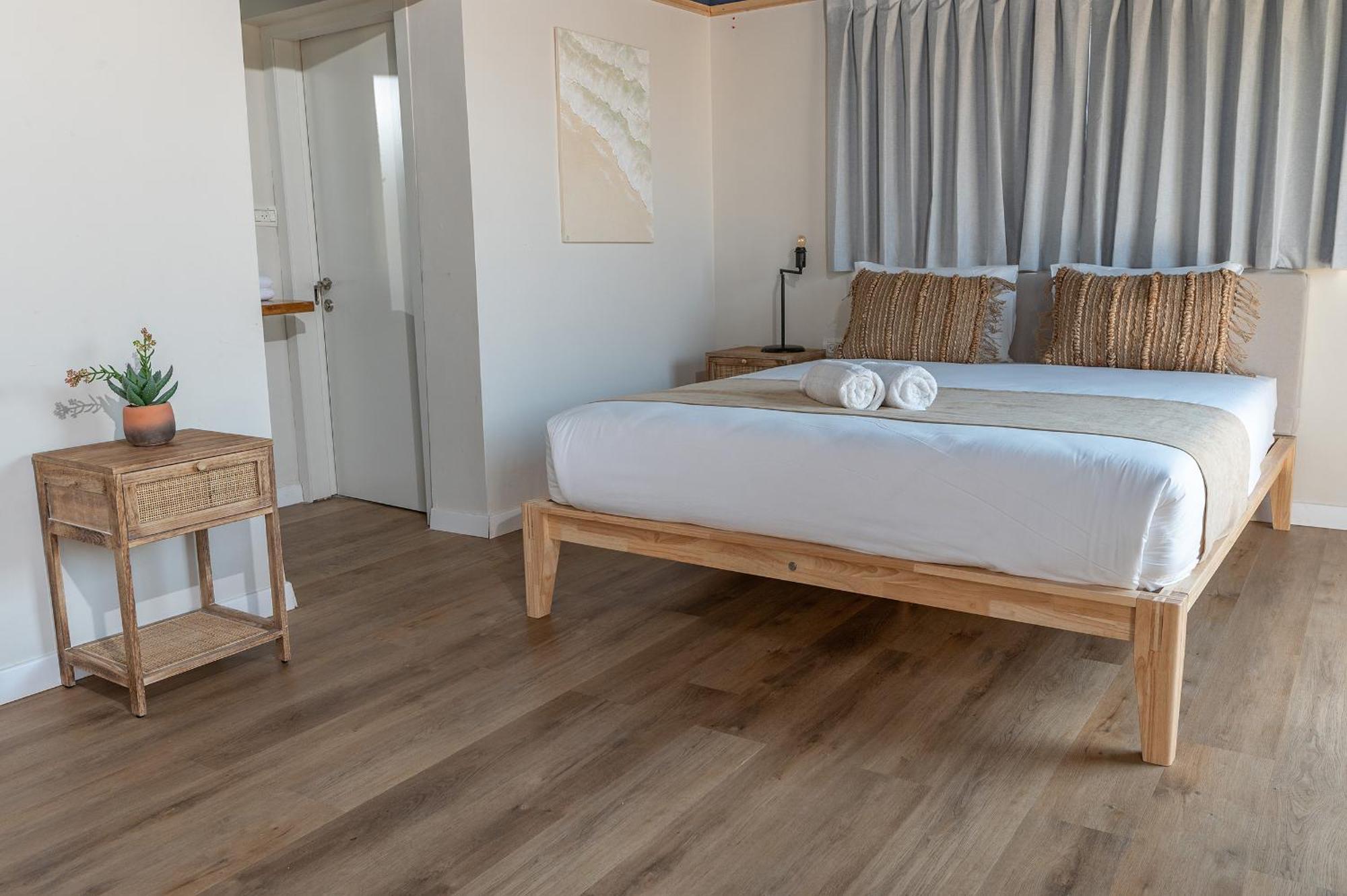 Hotel Alaya Poleg à Netanya Extérieur photo